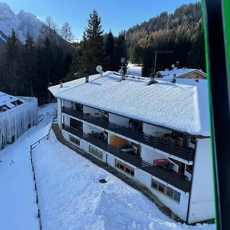 Accesso Diretto Alle Piste Da Sci Folgarida Exterior photo